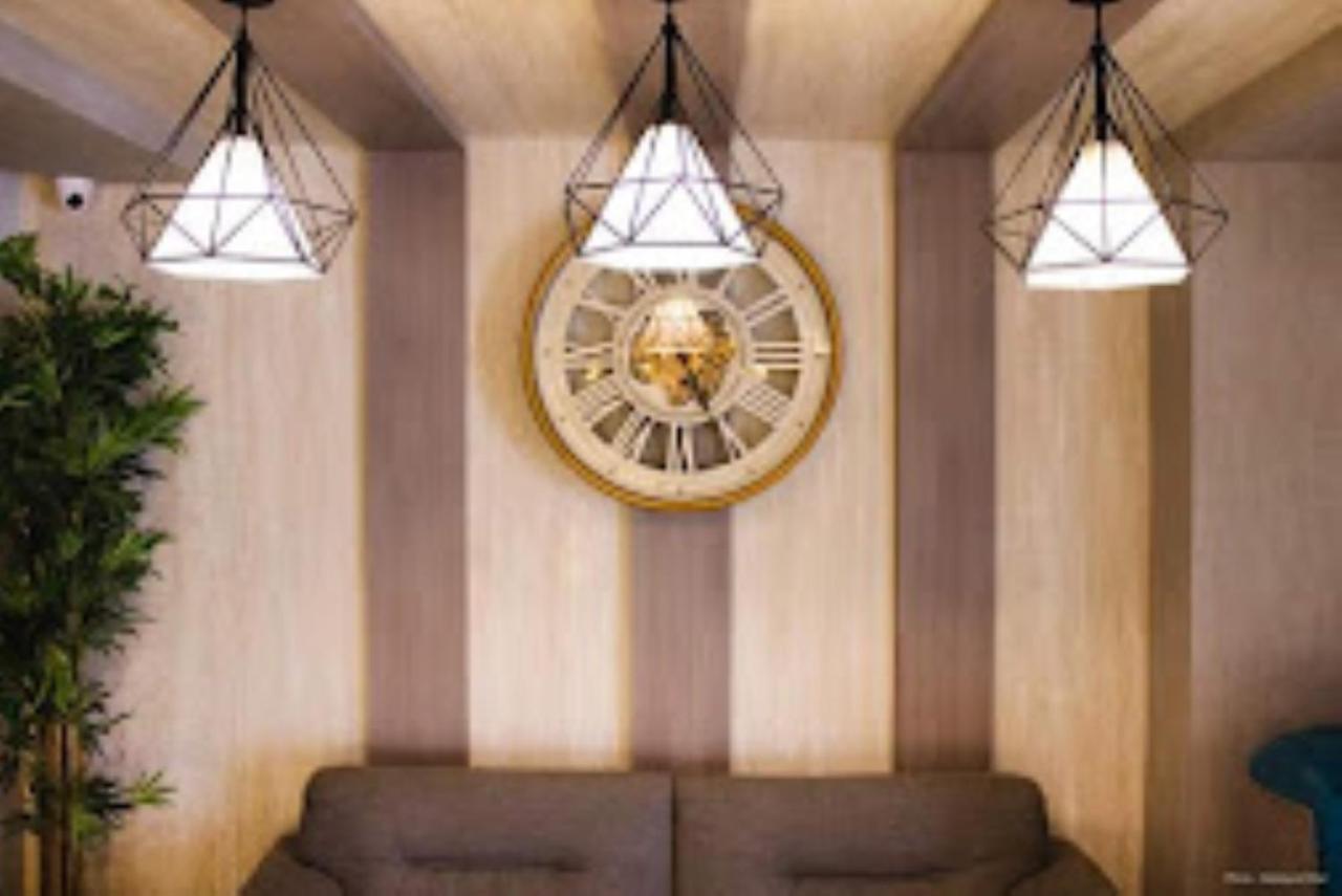 Hotel Raj Inn Бхубанешвар Екстериор снимка